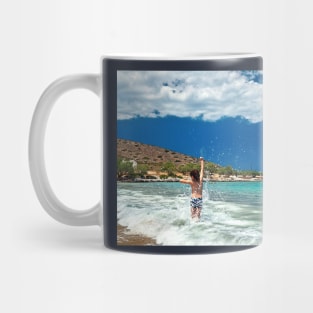 Breaking the waves Mug